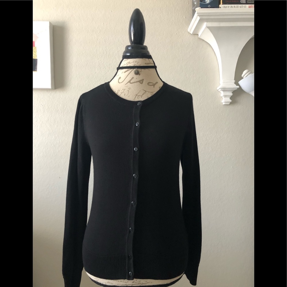 Black Basic Sweater ! - image 1